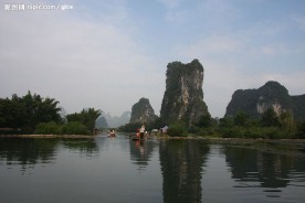 小河流水