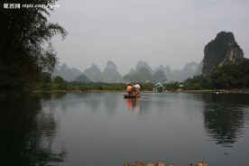 小河流水