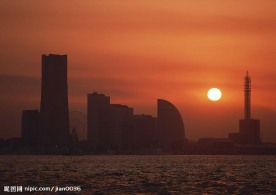 夕阳下的城市