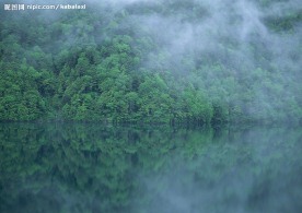 山水剪影
