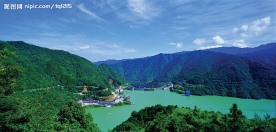 大坝