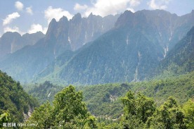甘孜燕子沟景色