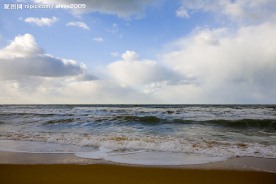 潮起海边