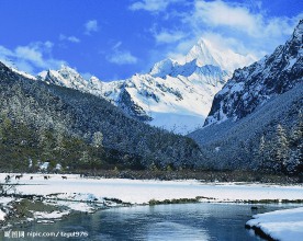 稻城雪山