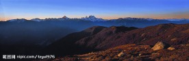 稻城雪山
