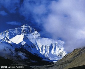 珠穆朗玛峰