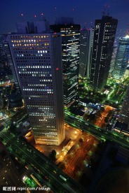 新宿的夜晚的风景