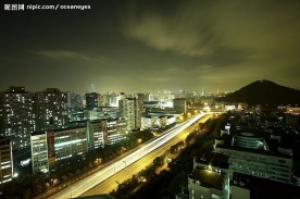 夜色下的北环大道