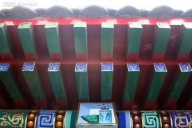 雕梁画栋
