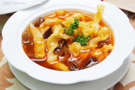 鲍汁云耳捞花胶