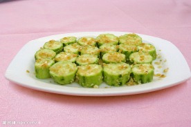 蒜茸蒸胜瓜