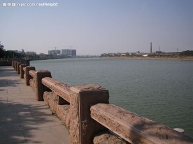 河岸