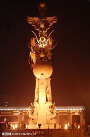 安徽芜湖鸠兹广场鸠顶泽瑞