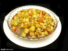 土豆焖茄子