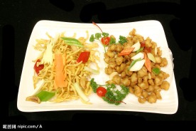 金针菇拼鸡脆骨