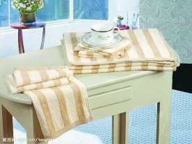 家居生活用品，精美毛巾室内高清写真