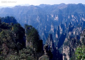 层峦叠山