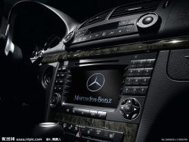 奔驰E级轿车内饰