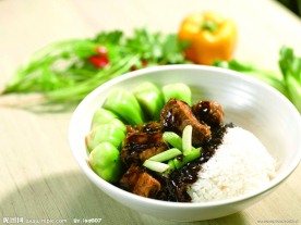 红烧排骨饭