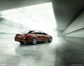 梅赛德斯 奔驰最新S级轿车