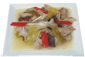 酸菜烩肚片