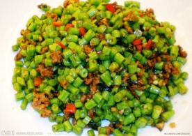 榄菜肉松炒豆角粒