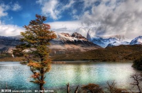 安第斯山脉的高山湖泊