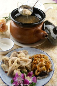 山珍煨土鸡