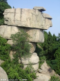 山石