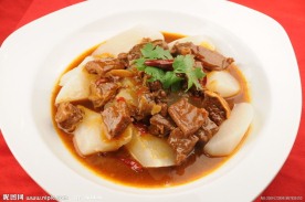 萝卜牛腩煲