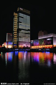 坤和大厦绚丽夜景
