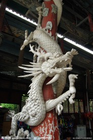 龙柱