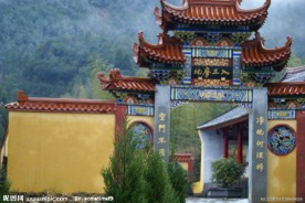 山中寺庙