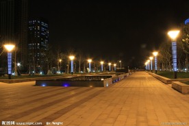 广场夜景