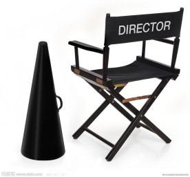 导演椅和话筒