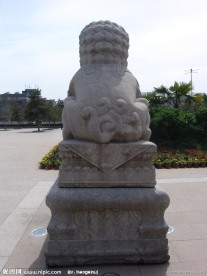 石狮 后视图