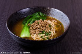 酸菜肉碎面
