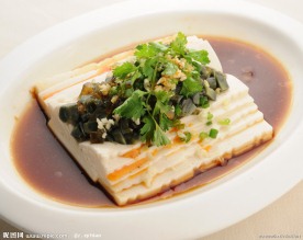 皮蛋豆腐