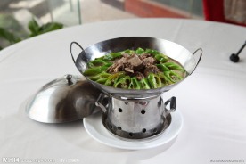 青椒焖鸭
