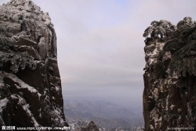 冬之黄山 山间