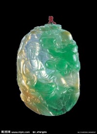 翡翠玉雕挂件