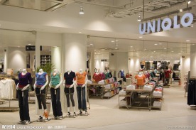 UNI QLO 专卖店