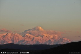 日照金山