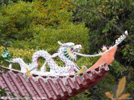 龙雕塑