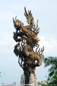雕刻龙