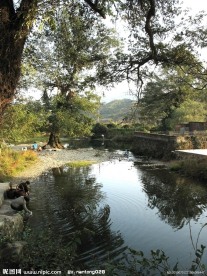 水边