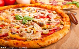 披萨
