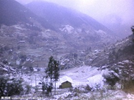 山村雪景