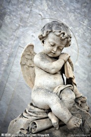 小天使雕塑