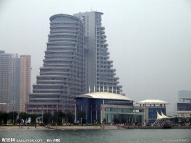 日照海边大楼